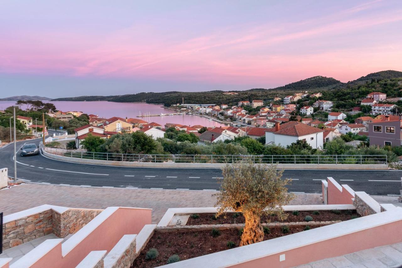Hana Luxury Apartment With Sea View Sali Buitenkant foto