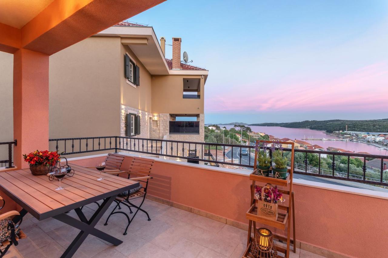 Hana Luxury Apartment With Sea View Sali Buitenkant foto