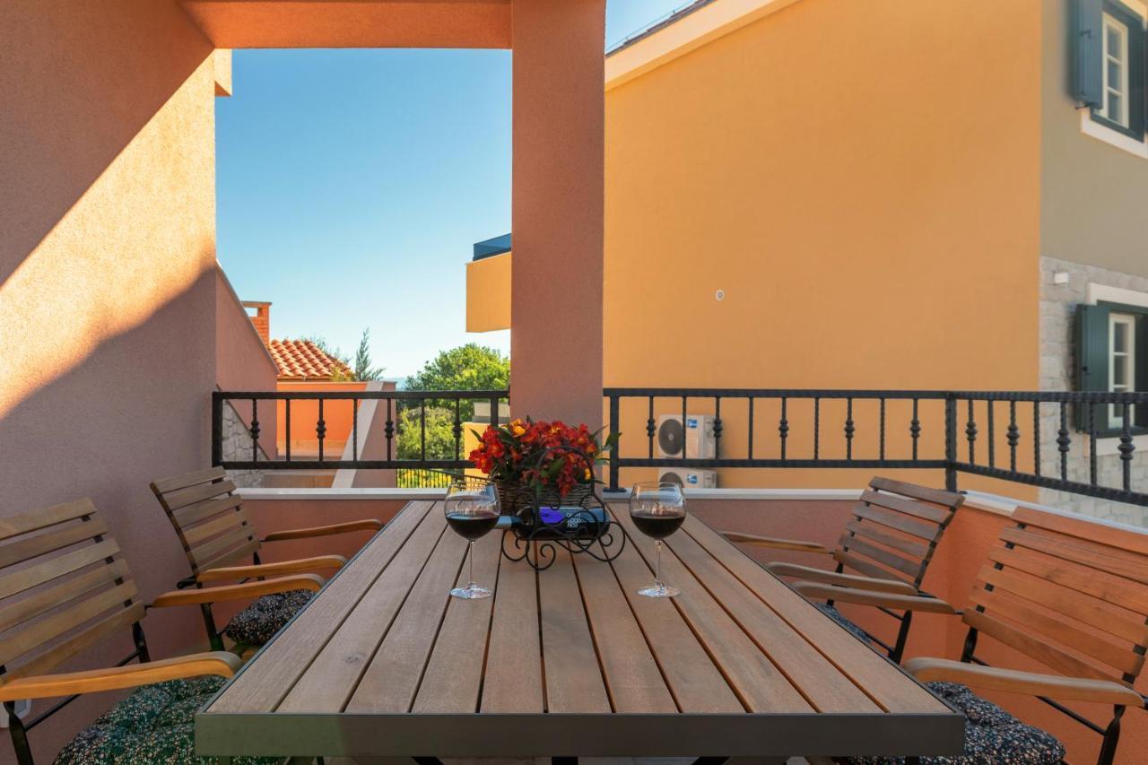 Hana Luxury Apartment With Sea View Sali Buitenkant foto